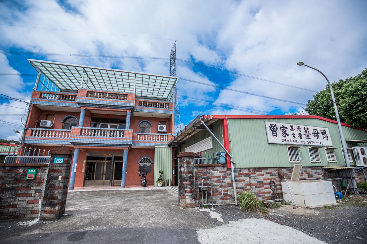 老饕才知隱藏版！超偏僻「大鋼盆薑母鴨」肉多厚實又Ｑ彈，獨特清香愈煮愈甜