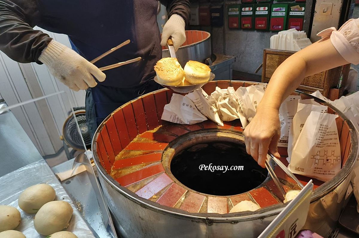 網推「台北最好吃」排隊胡椒餅！還沒出爐就完售，屹立台北車站20年小吃