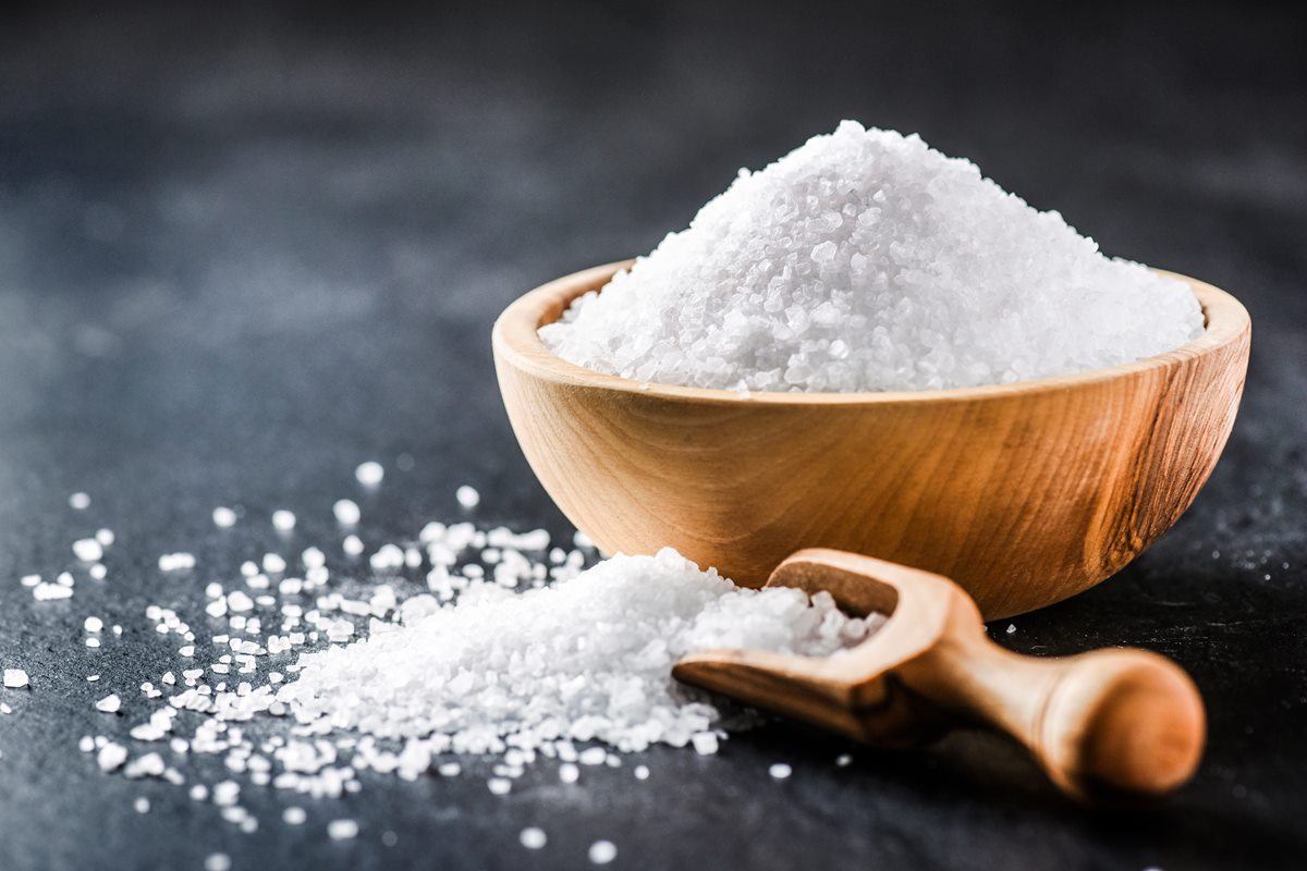 吃「鹽」就能看出身體健康？愛吃重鹹的人當心，代表體內恐出現「這情況」