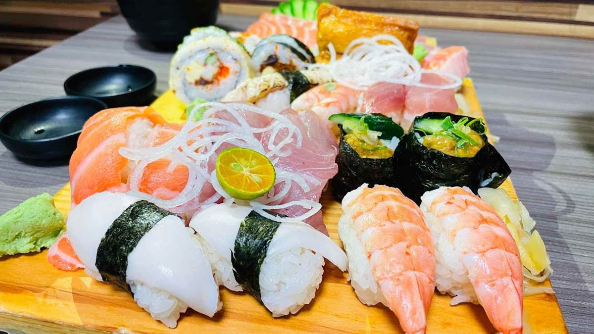 「金和壽司」的壽司和生魚片看起來很澎湃。（圖片來源：Lisa Adventures）