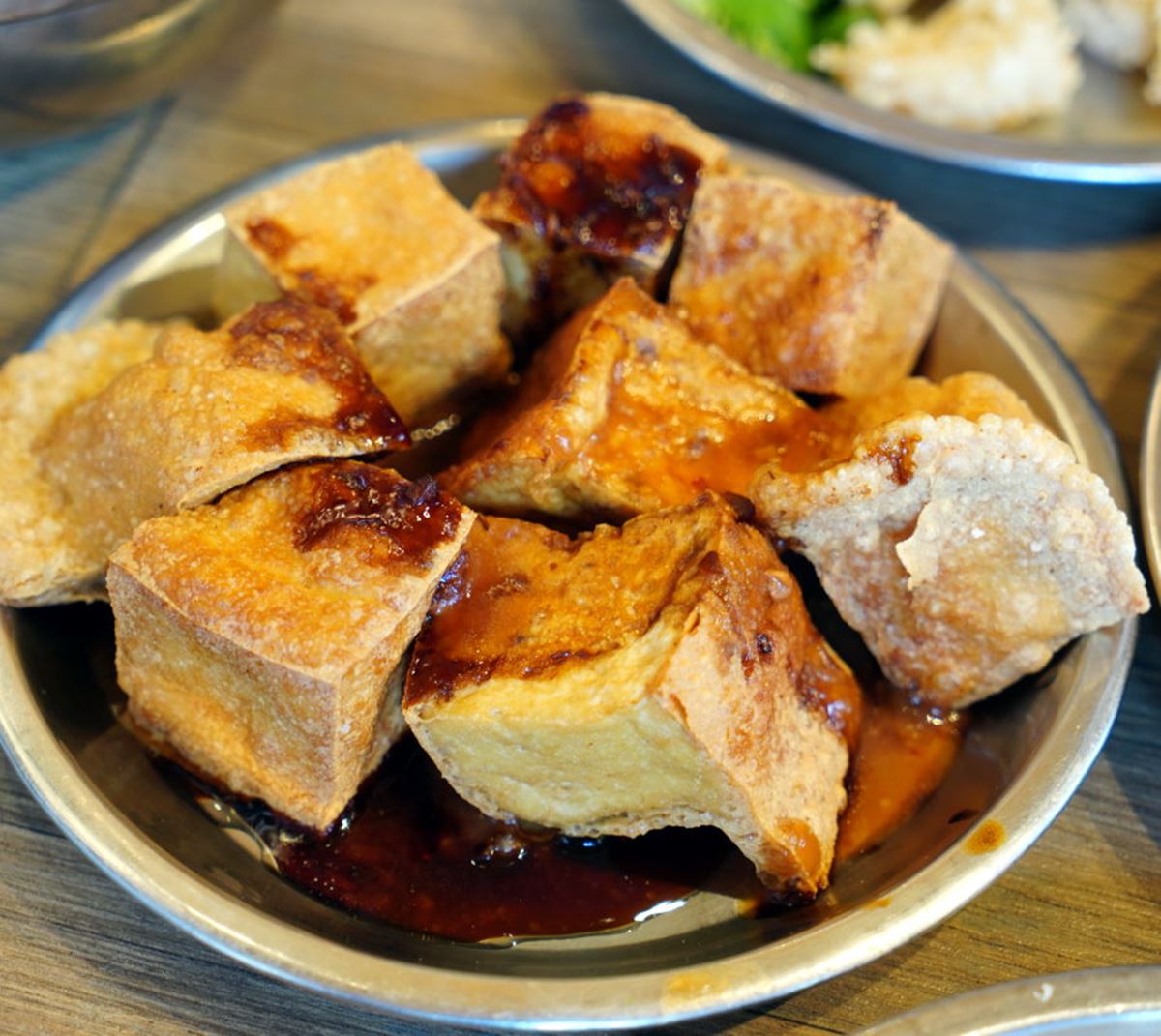 台北三大鹹粥之一！「30元大骨湯粥」南機場夜市必吃，紅燒肉、雞捲老饕最愛