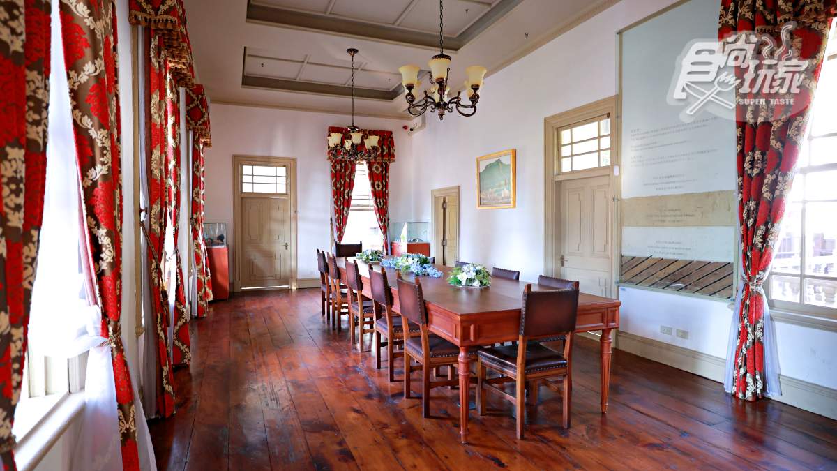 西洋建築的洋館擺設典雅，從內裝到家具都富有古典風格。
