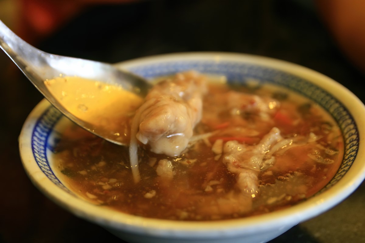 台灣小吃「土魠魚羹」竟是阿兜仔的料理？研究：和「這國人」有關