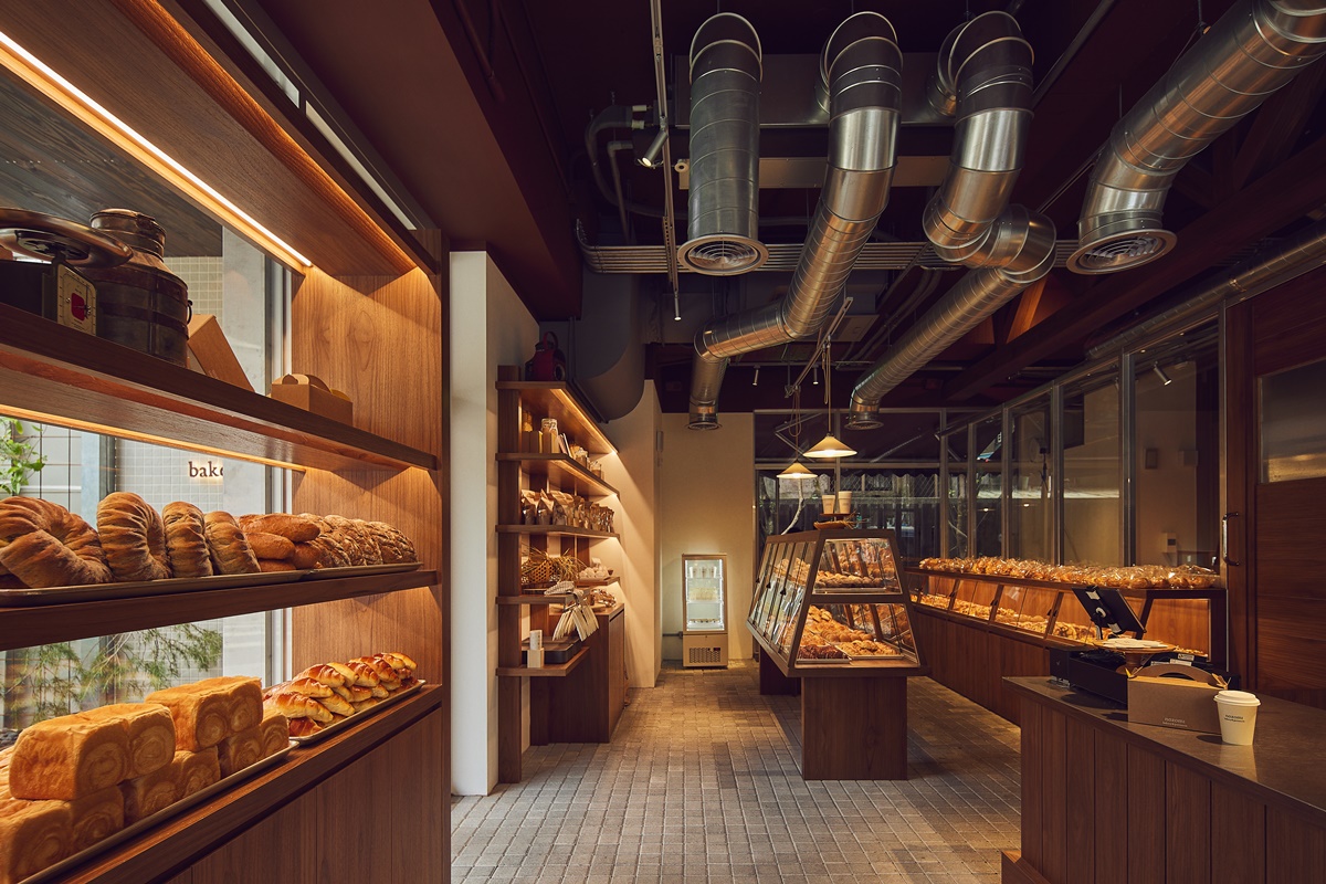 鹽可頌、千層派買一送一！台北師大「最美街角麵包店」開張，歐式穀倉超好拍