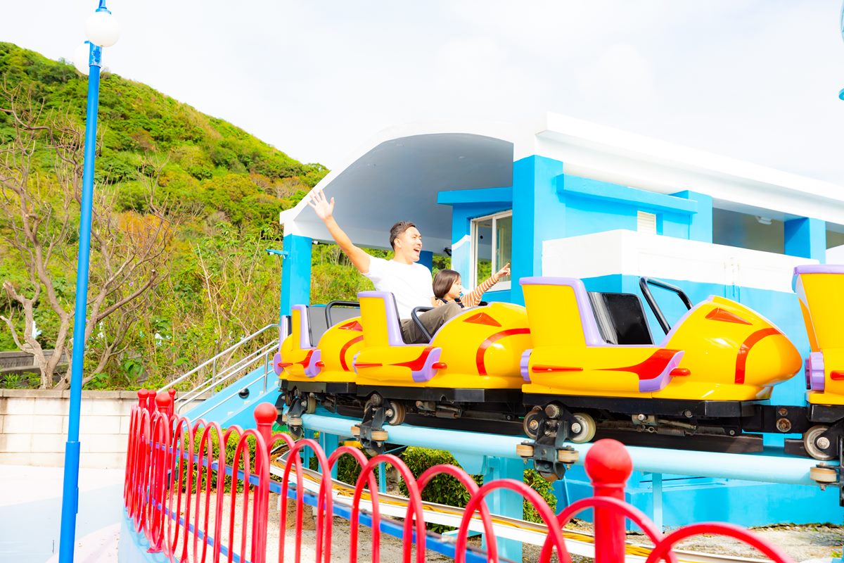 對中身分證免費玩！花蓮海洋公園「海底世界」新開幕，玩自由落體、海景飛車