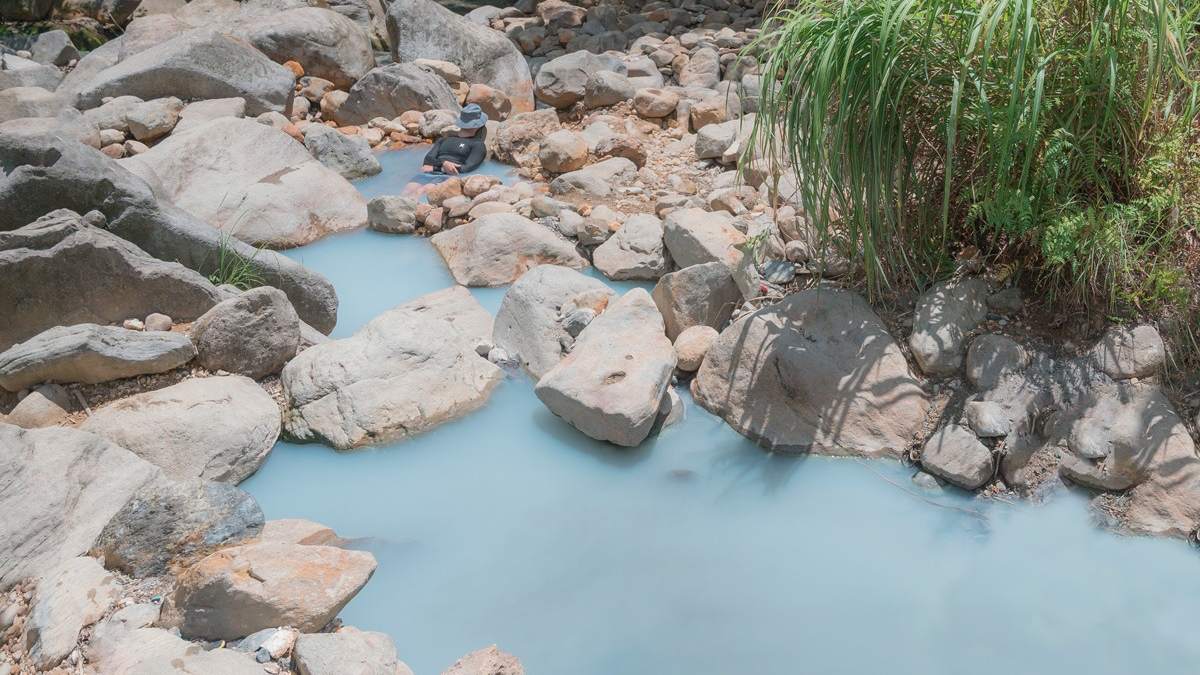 「下七股野溪溫泉」位置很好找，就在魚路古道附近。（圖片來源：焦糖熱一點）