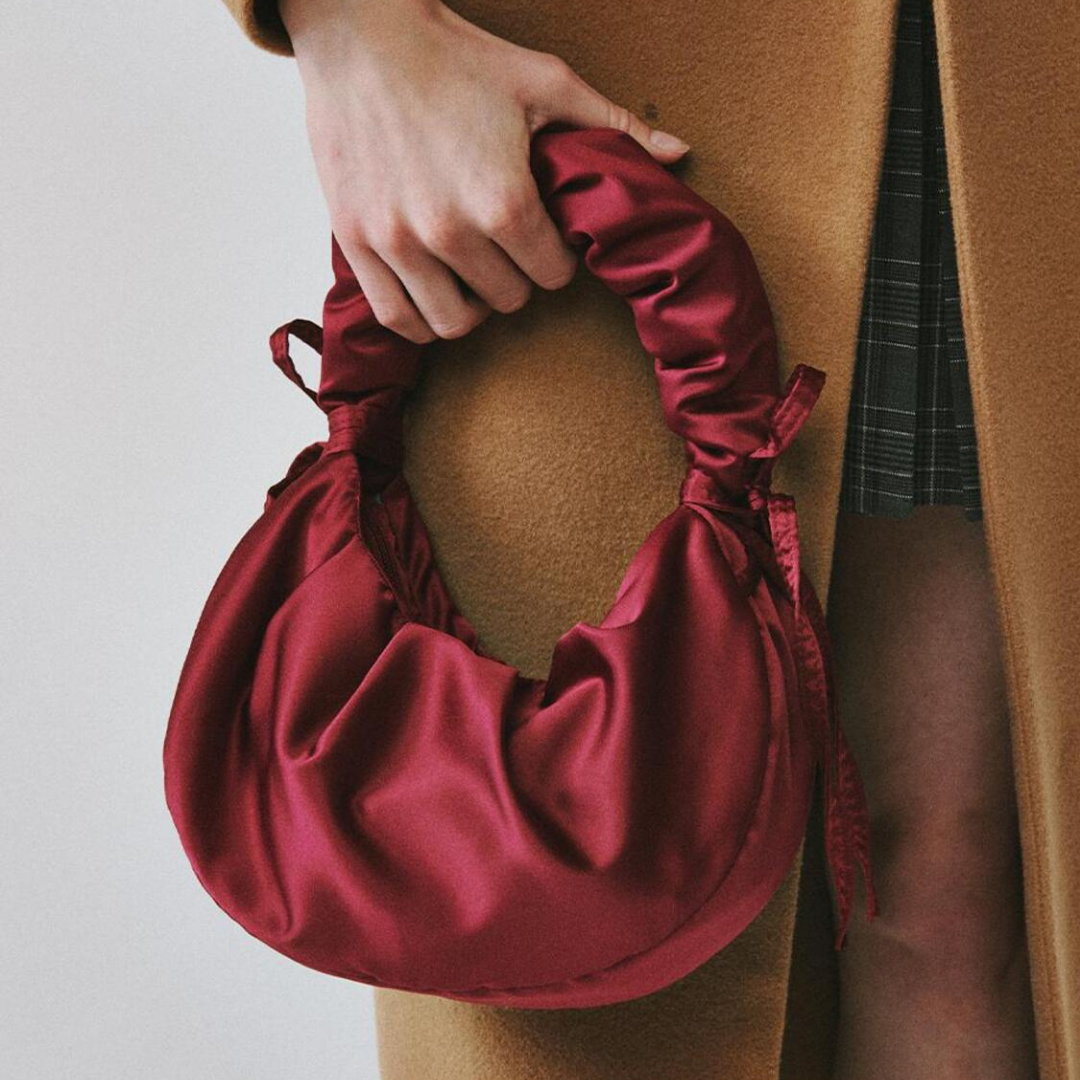 2024韓國、泰國小眾包款品牌推薦!價格親民、質感媲美精品,連女神金高銀都入手一只