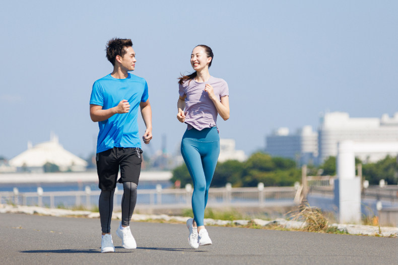 比跑步更輕鬆燃脂的超慢跑！不傷膝蓋、不累不喘，成40＋最愛減肥運動