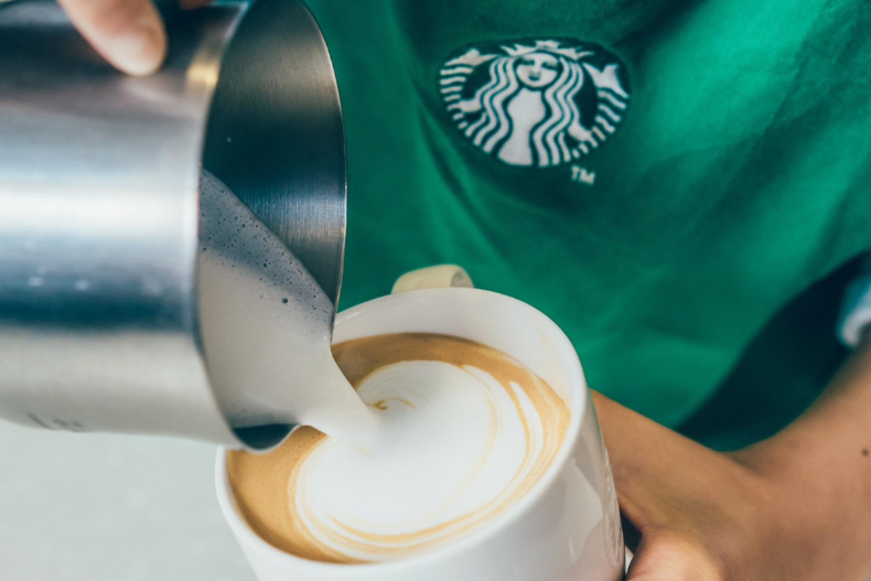 2023星巴克最熱門咖啡飲料排行榜TOP9！冬季霸主大洗牌2024推薦怎麼喝？