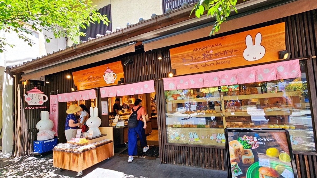 來到京都嵐山必去這間「米飛兔櫻花廚房」，絕對讓人少女心大爆發！（圖片來源：Yuki‘s Life）