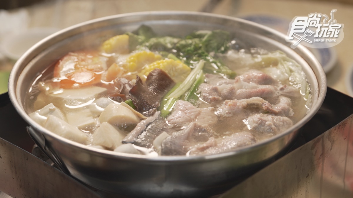 賴清德也愛吃！台南「神級牛肉爐」飄香超過30年，溫體牛沾沙茶醬太銷魂