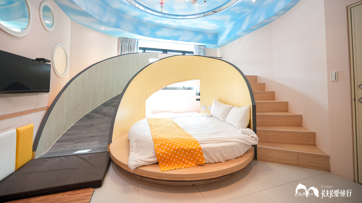 「夢想熱氣球」房內就有超大溜滑梯。（圖片來源：卡夫卡愛旅行）