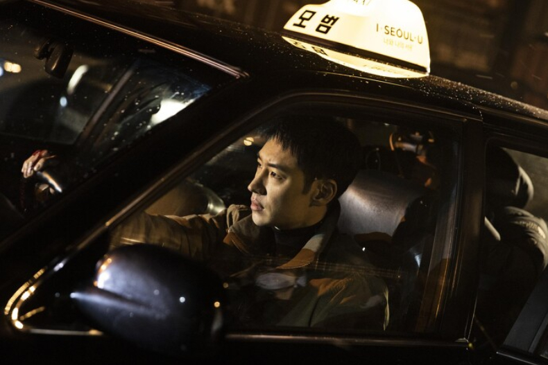 「以暴制暴」韓劇推薦2.《模範計程車》