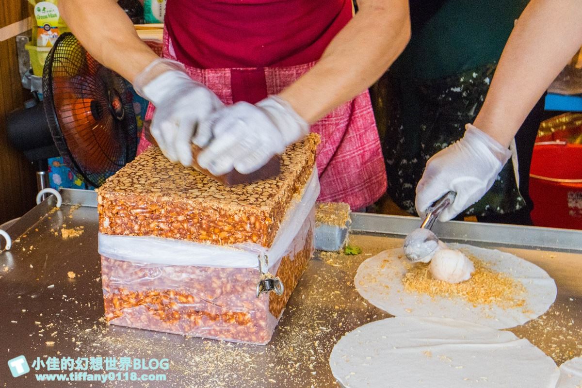 沒吃別說你去宜蘭！現刨花生糖撒滿滿，古早味「花生捲冰淇淋」排隊夯翻