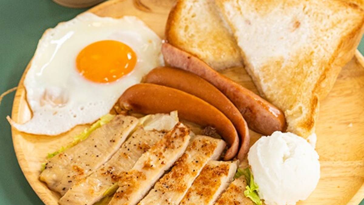 「原味輕食早餐」餐點選擇豐富，從拼盤早午餐、鍋燒麵、漢堡、吐司等種類都有。（圖片來源：虎麗笑嗨嗨）