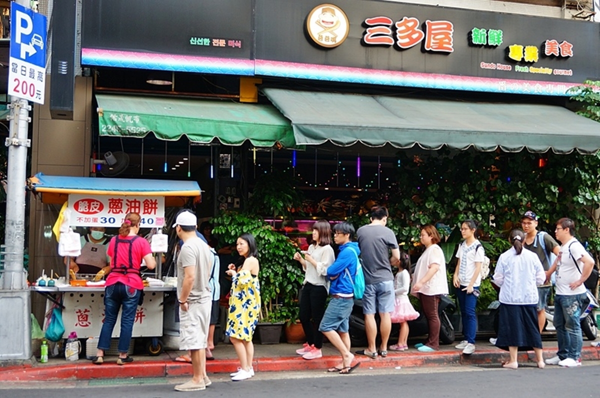 不是珍奶、雞排！外國遊客驚豔台灣１街邊小吃：吃完馬上再去排隊