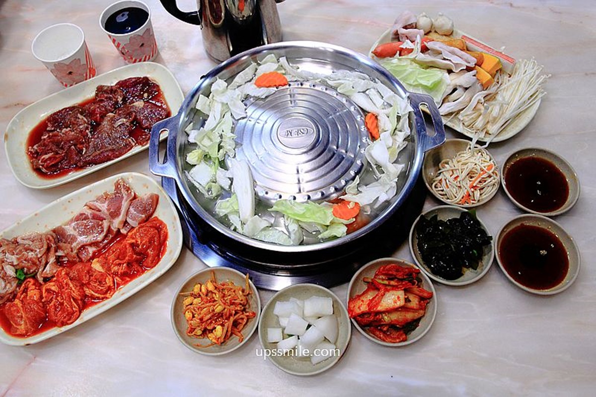 韓式烤肉490元吃到飽！小巨蛋高CP值火烤兩吃，肉品、韓式小菜、火鍋料任夾