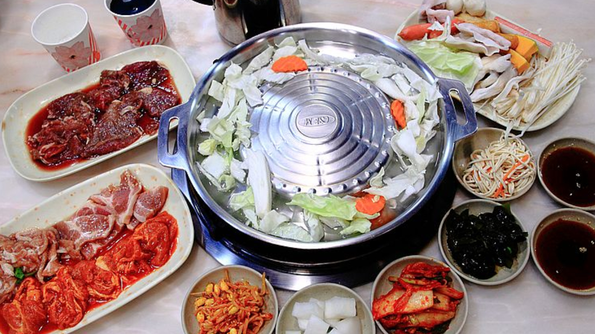 吃到飽只要490元，肉品、韓式小菜、副餐通通無限吃。（圖片來源：UPSSMILE向上的微笑萍子）