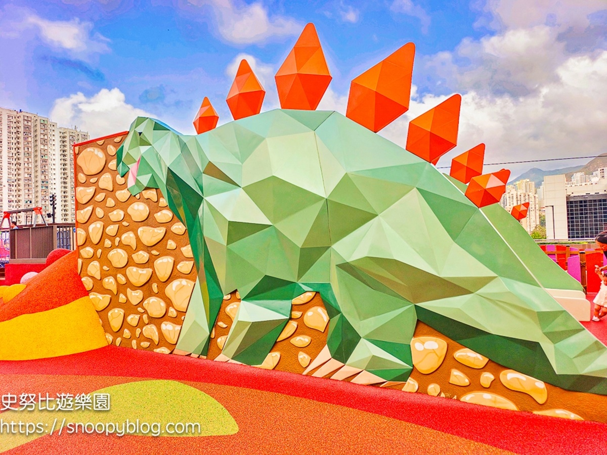 免費暢玩「大型恐龍主題樂園」！14項遊樂設施：26公尺暴龍大冒險、恐龍飛索