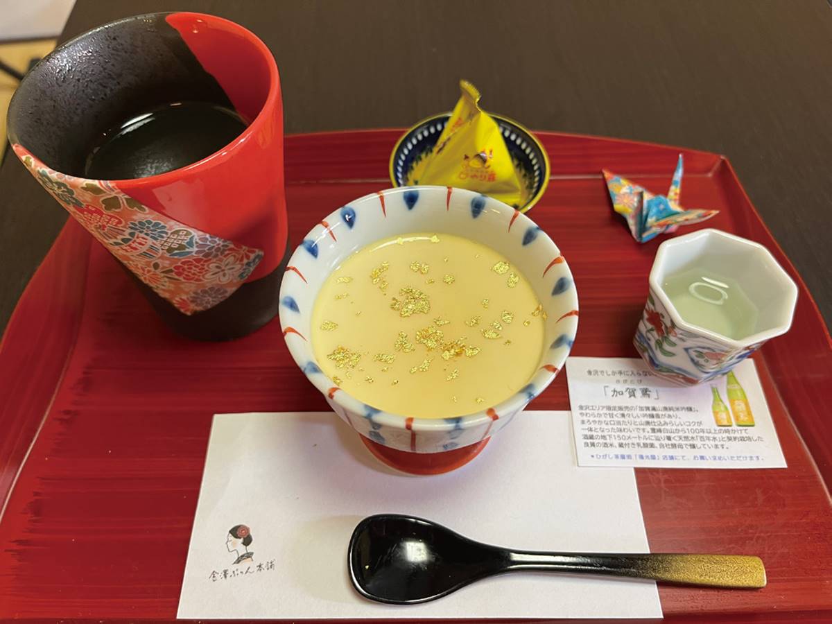 沒吃別說你去過金澤！８款「奢華金箔」甜點推薦：金色霜淇淋始祖、黃金鬆餅