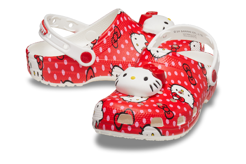 CROCS 又帶來最新聯名！ Hello Kitty、大耳狗萌翻，最新聯名＋新色上市總整理