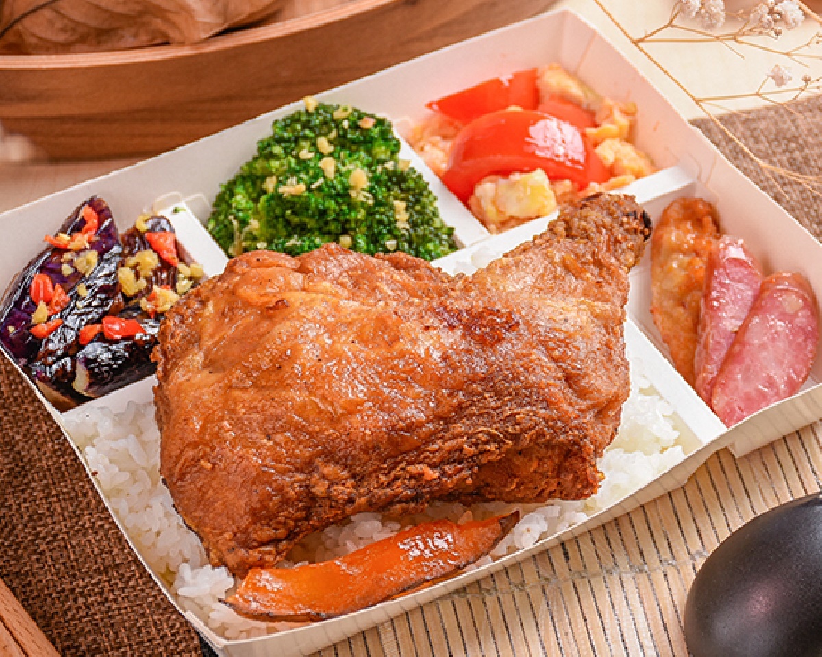 【獨家】滷肉飯界霸主！鬍鬚張X食尚聯名套餐現省65元，一次吃雙便當＋甜點