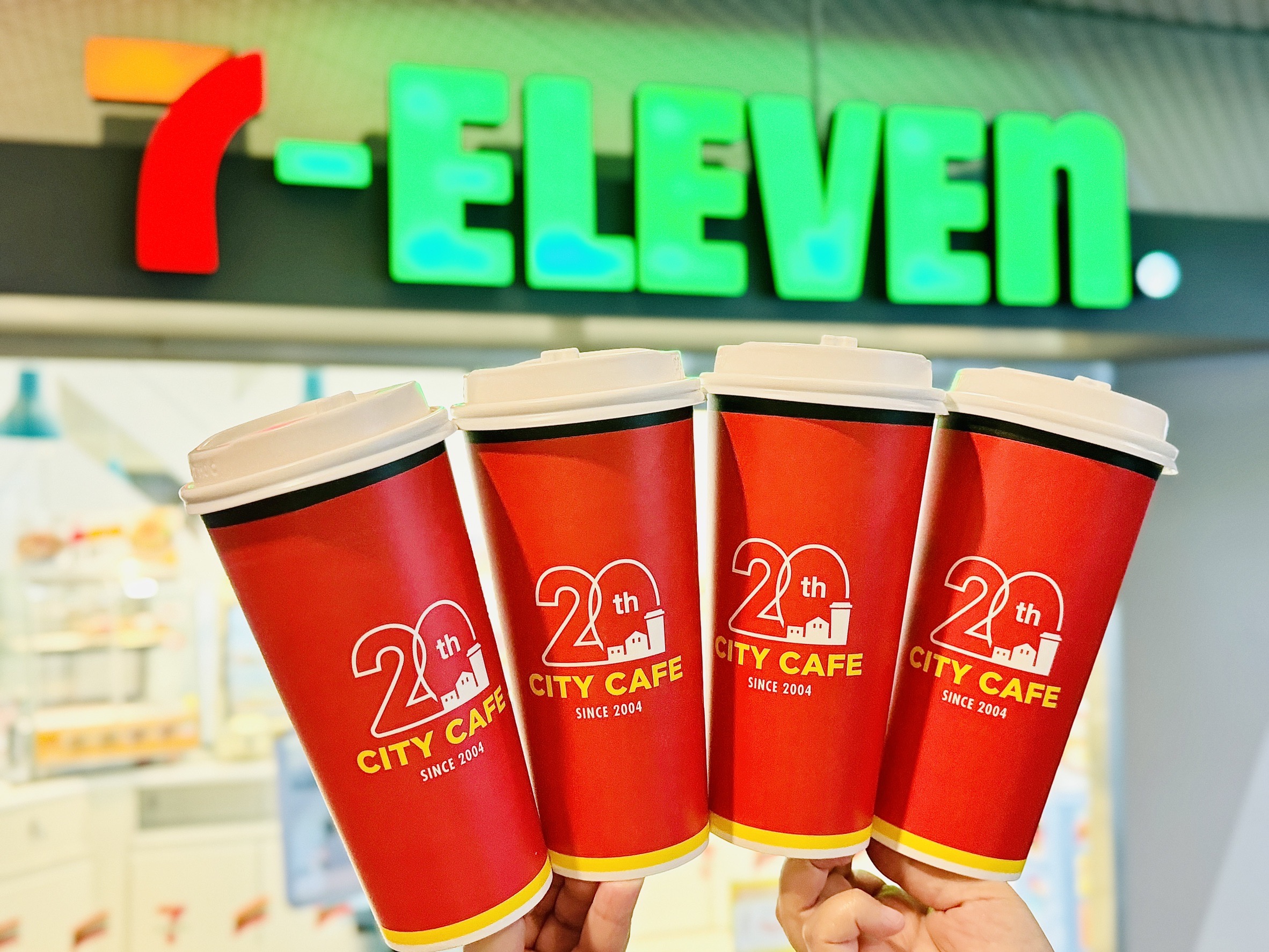 賀「舉重女神」郭婞淳奪銅!4超商咖啡、霜淇淋買一送一,再喝老賴紅茶買一送一 賀「舉重女神」郭婞淳奪銅!4超商咖啡、霜淇淋買一送一,再喝老賴紅茶買一送一