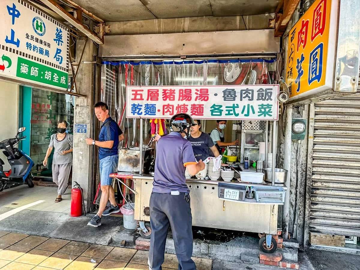 老饕才知道！豬腸厚到「有５層」嚼起來超有感，「五層豬腸湯」來晚就賣完