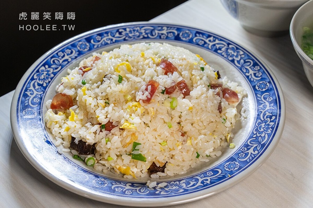 高雄人激推燒臘！老饕必點「四寶飯」肉量滿滿，百道港式熱炒飯麵任你選