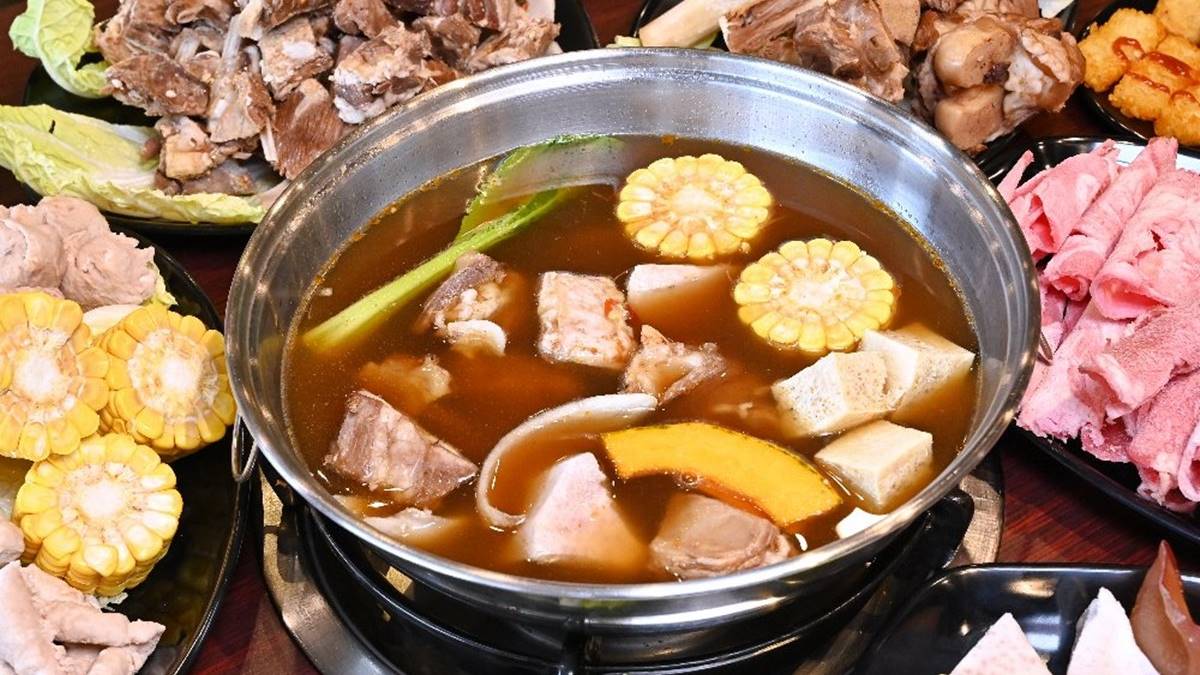 「圓豐羊肉爐」主打高CP值羊肉爐吃到飽。（圖片來源：糖糖's 享食生活）