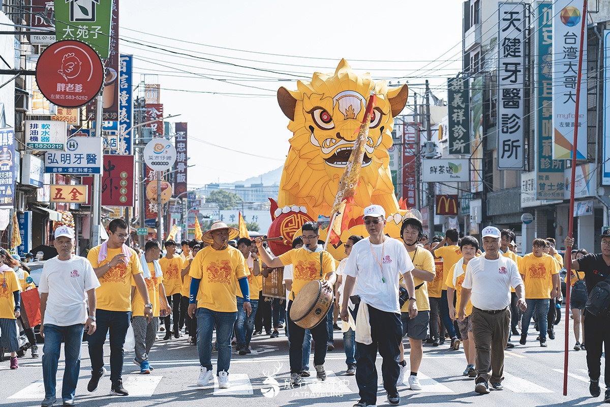 高雄人嗨翻！2024左營萬年季「這天」登場，吃遍500攤市集美食、必看燒火獅