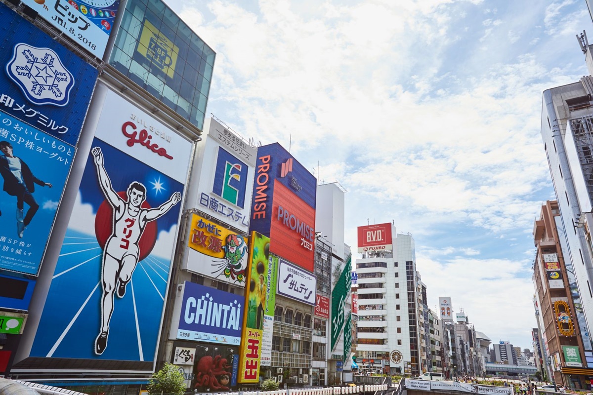 賞楓季住大阪每晚1300元！早餐爽嗑台日自助餐，還可12點退房輕鬆玩