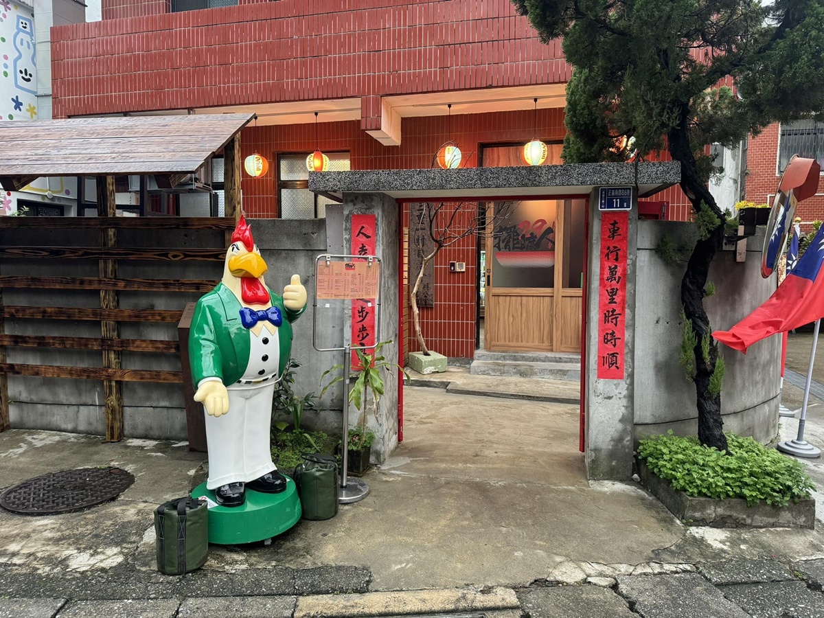 「香鷄城」重磅回歸了！「手扒雞快閃店」插旗這區，限量手扒雞套餐手刀搶