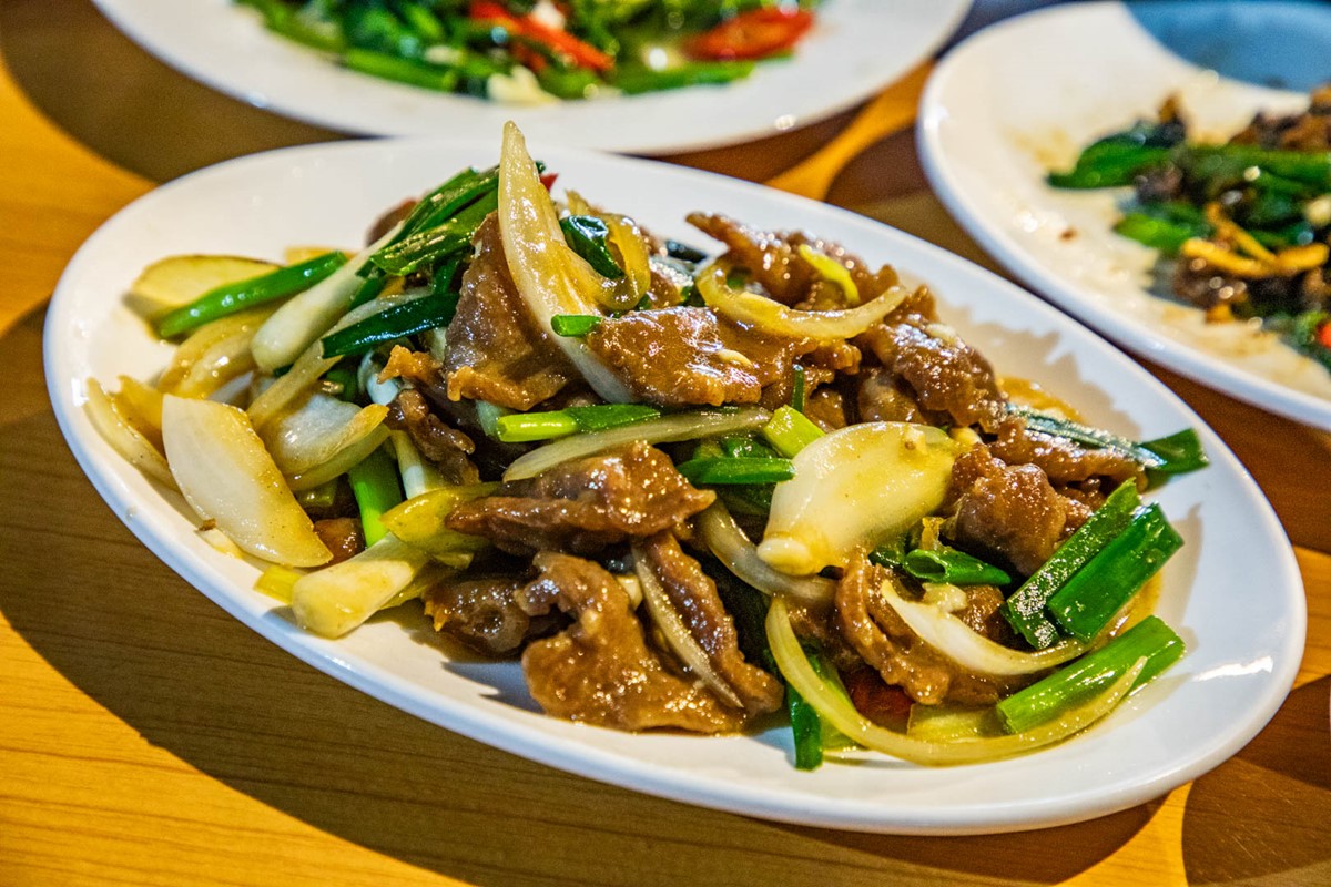 桃園傳奇「土地公廟吃熱炒」！在地人才知隱藏版美食，白飯免費吃到飽