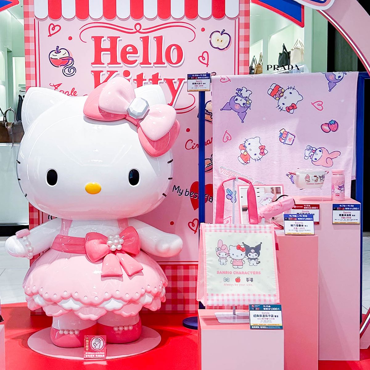 免費打卡Hello Kitty＋酷洛米！三麗鷗摺疊傘、毛絨毯９款限定周邊一次收