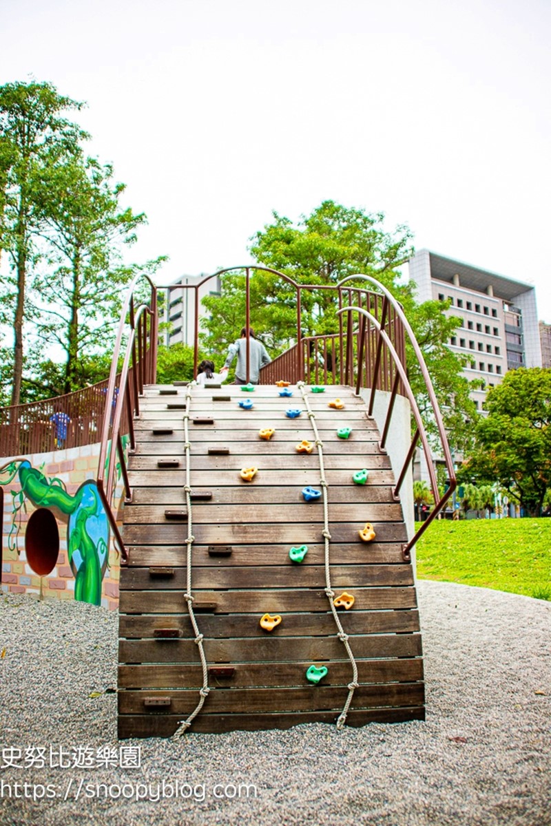 童話風「傑克與魔豆」主題公園在這！必玩３層旋轉溜滑梯，還有超Q彩繪牆