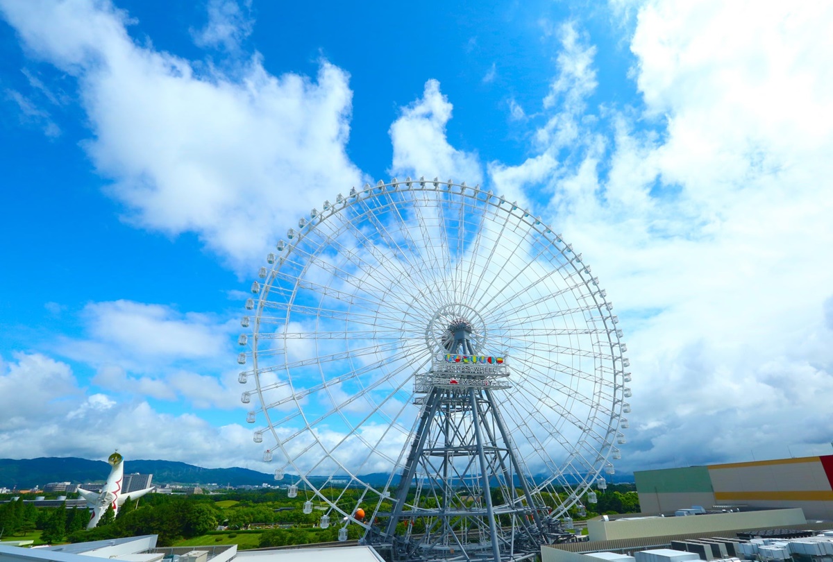 高空爽窩暖桌吃關東煮！「日本最狂摩天輪」８特色車廂，還有卡拉OK、密室解謎