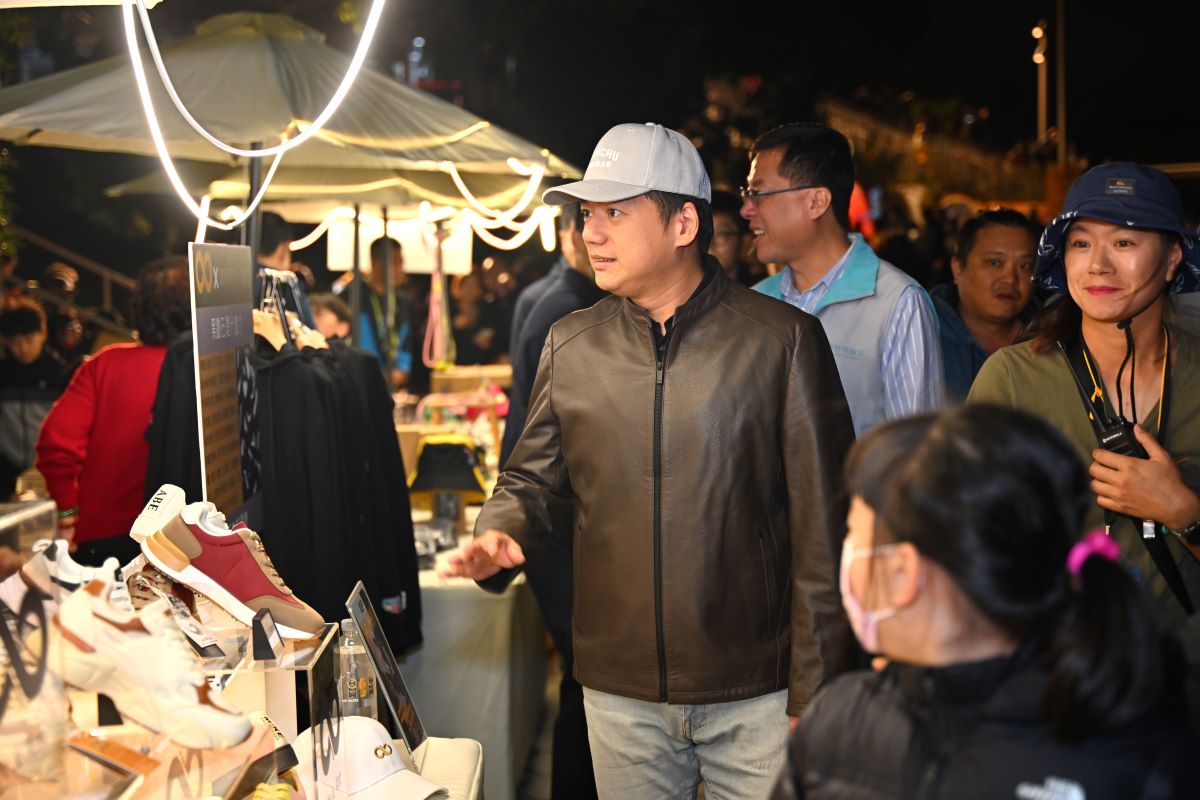 12月限定!新竹市「歡樂草湖.繽紛派對」熱烈進行中,300秒璀璨煙火秀點亮夜空 12月限定!新竹市「歡樂草湖.繽紛派對」熱烈進行中,300秒璀璨煙火秀點亮夜空