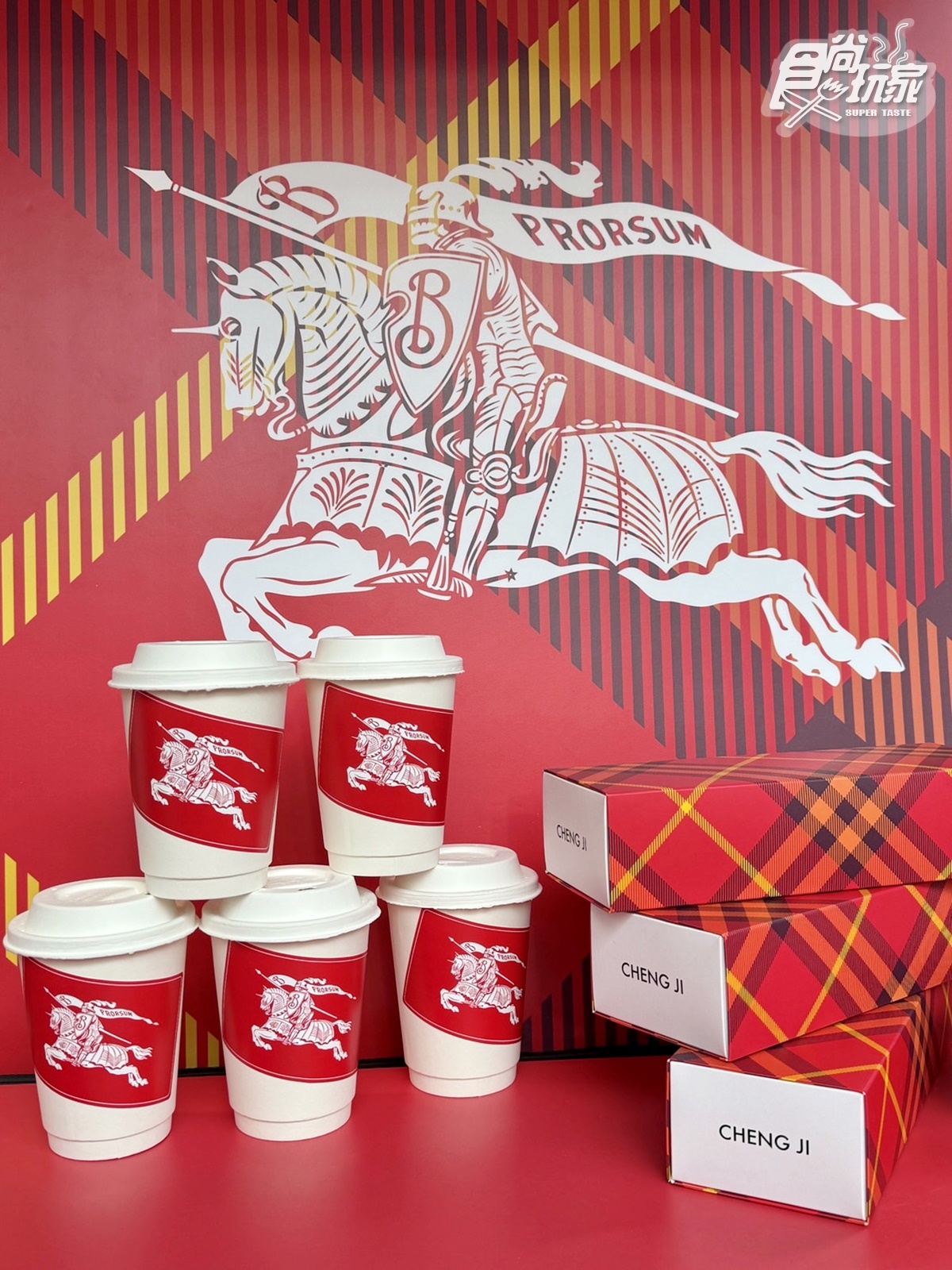 最強「焦糖起司蛋糕」快閃信義！「承繼ｘBurberry」最美聖誕餐車，免費送熱飲