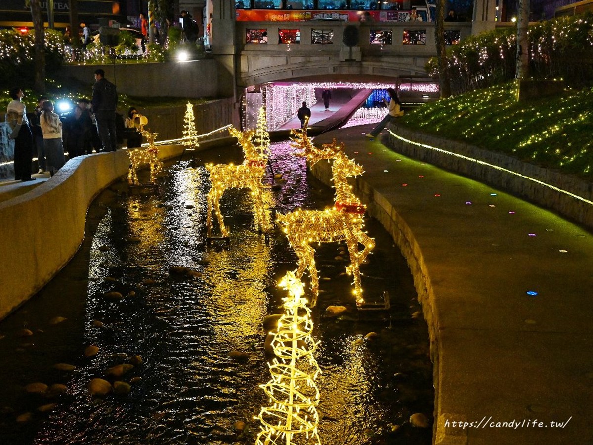 全台唯一毛怪聖誕樹!「2024台中耶誕嘉年華」本週開跑,天天有市集、燈光秀 全台唯一毛怪聖誕樹!「2024台中耶誕嘉年華」本週開跑,天天有市集、燈光秀