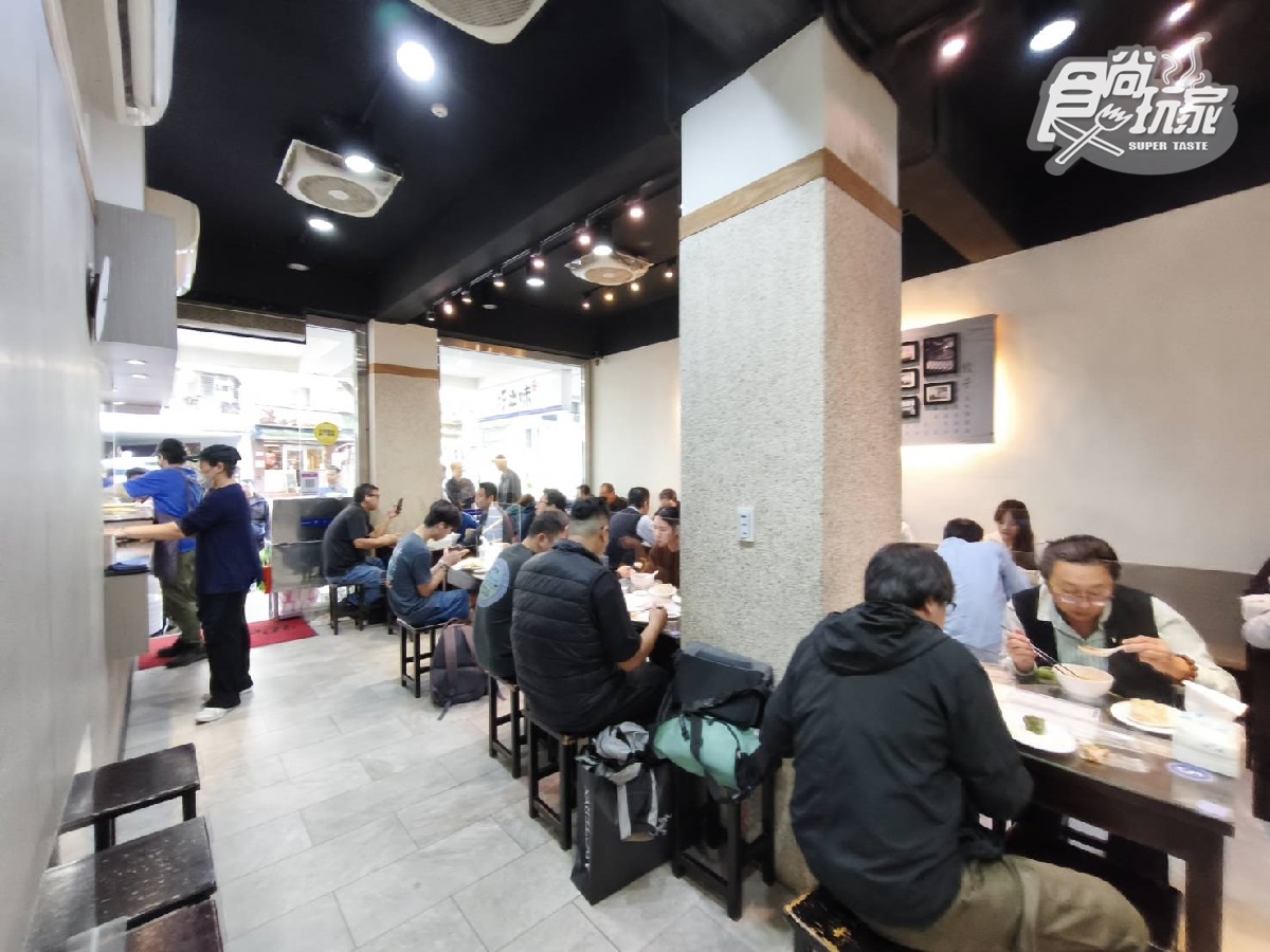 台北人氣最狂水餃店！海味爆棚「干貝水餃」、肥碩韭菜水餃，排到天荒地老也要吃（中獎公布）
