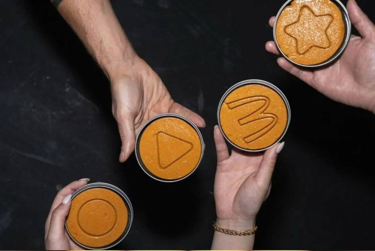 麥當勞x魷魚遊戲聯名!4款椪糖+獨家包裝搶先看,加碼送限量「綠色運動服」 麥當勞x魷魚遊戲聯名!4款椪糖+獨家包裝搶先看,加碼送限量「綠色運動服」