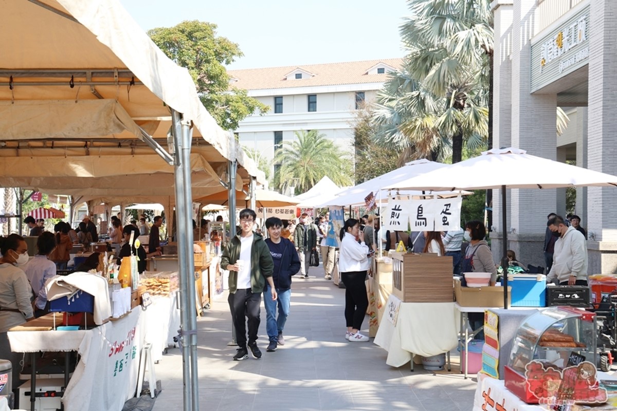 台南人出動！連續２週免費逛市集，開吃80家美食、玩遊樂設施、看表演