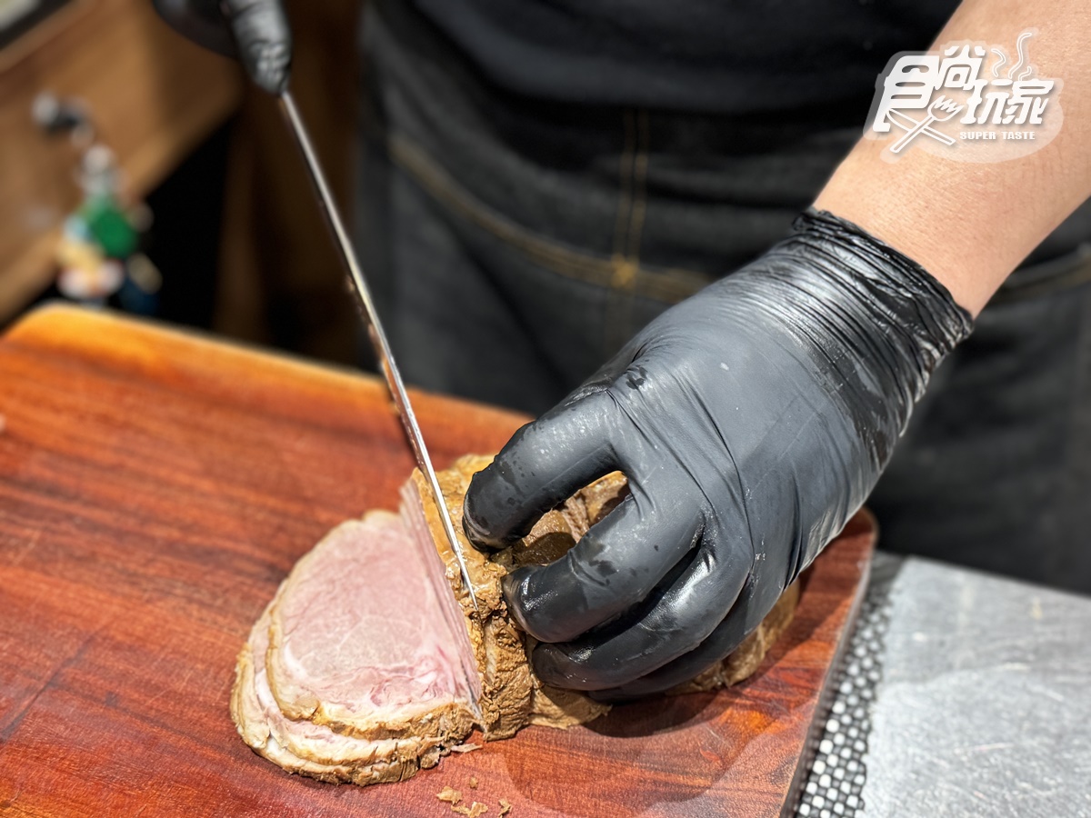 最低只要240元！高CP值「日式拉麵」爽嗑巨無霸叉燒，內用還能免費續麵