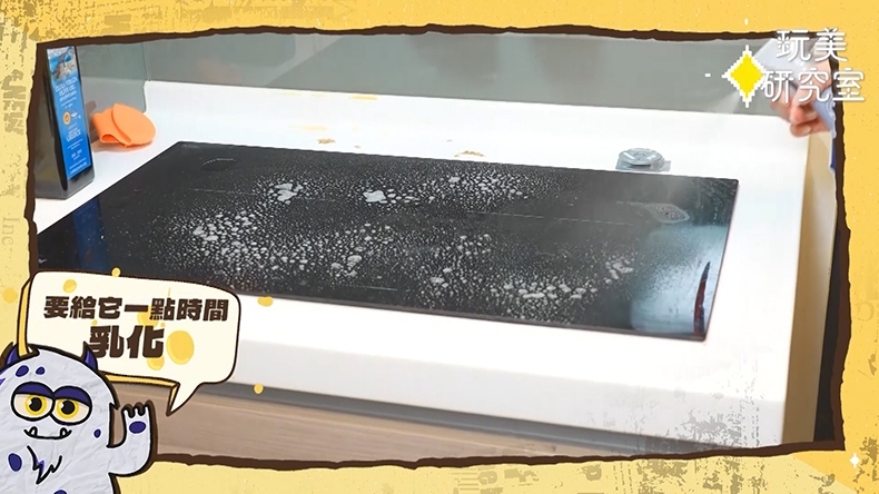 網路眾神推薦：大掃除不怕拖到最後一刻！用這兩罐輕鬆搞定廚房＋浴室