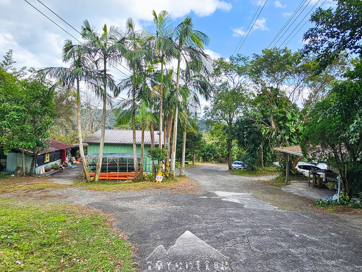 宜蘭也有泡麵土地公！隱藏景點免費吃泡麵、看海景，全台泡麵土地公一次看