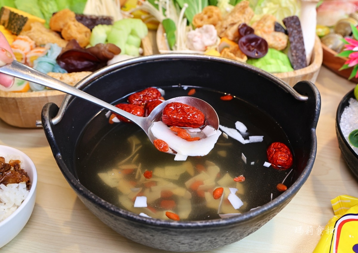 最低388元起!浮誇系「高CP值火鍋吃到飽」超過50款自助吧、港點燒賣、蛋糕任吃 最低388元起!浮誇系「高CP值火鍋吃到飽」超過50款自助吧、港點燒賣、蛋糕任吃