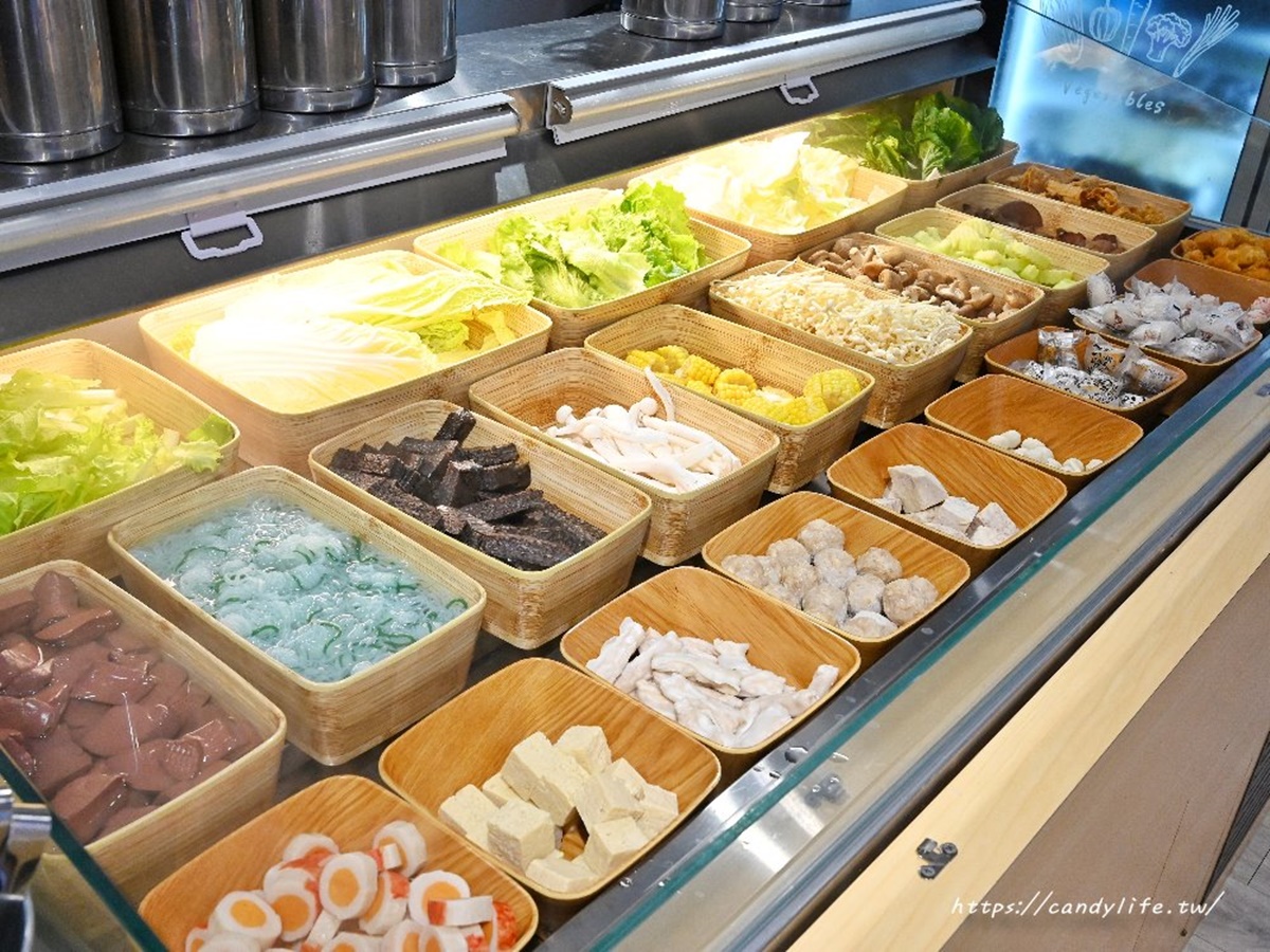 最低388元起!浮誇系「高CP值火鍋吃到飽」超過50款自助吧、港點燒賣、蛋糕任吃 最低388元起!浮誇系「高CP值火鍋吃到飽」超過50款自助吧、港點燒賣、蛋糕任吃