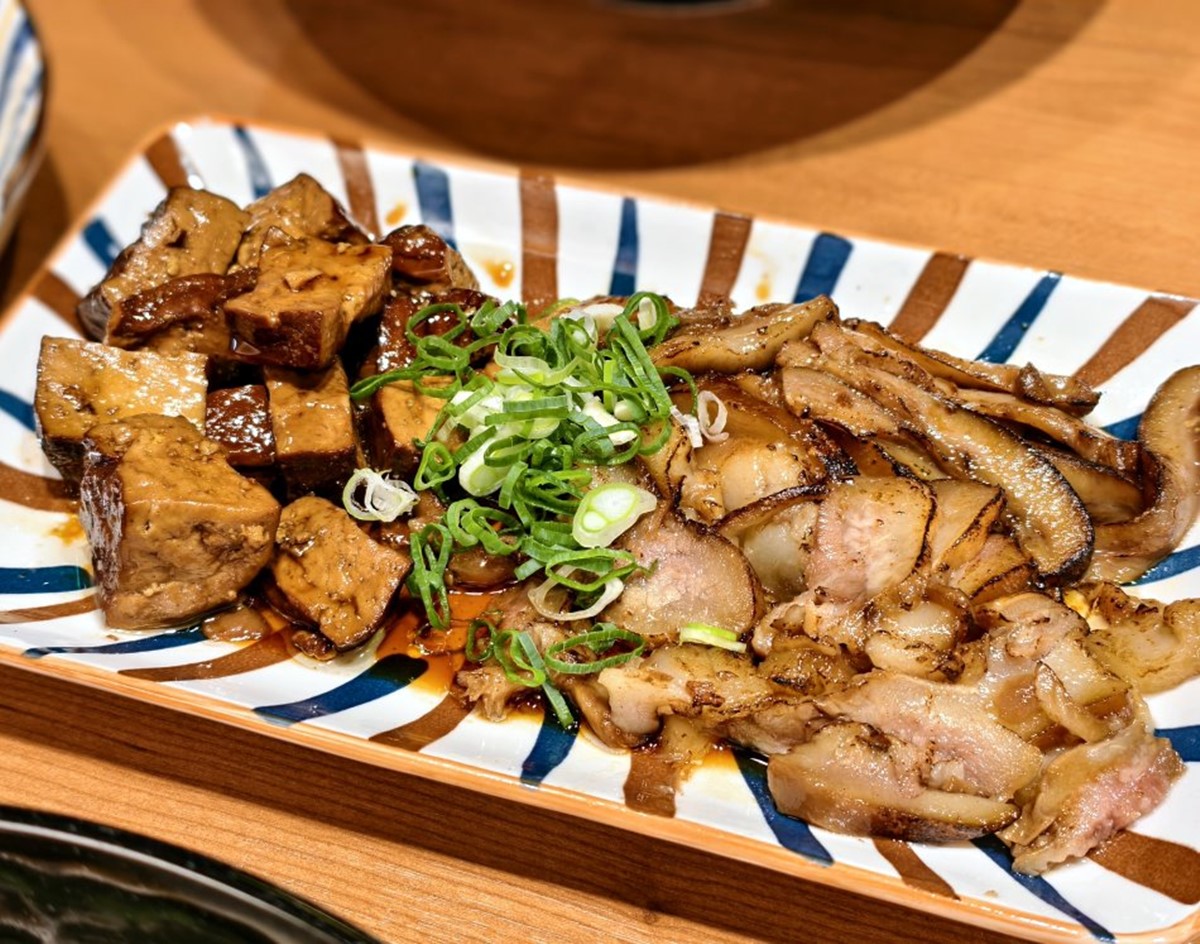 桃園好評大碗公牛肉麵！６種湯底口味可任選，自助吧飲料、冰淇淋無限供應