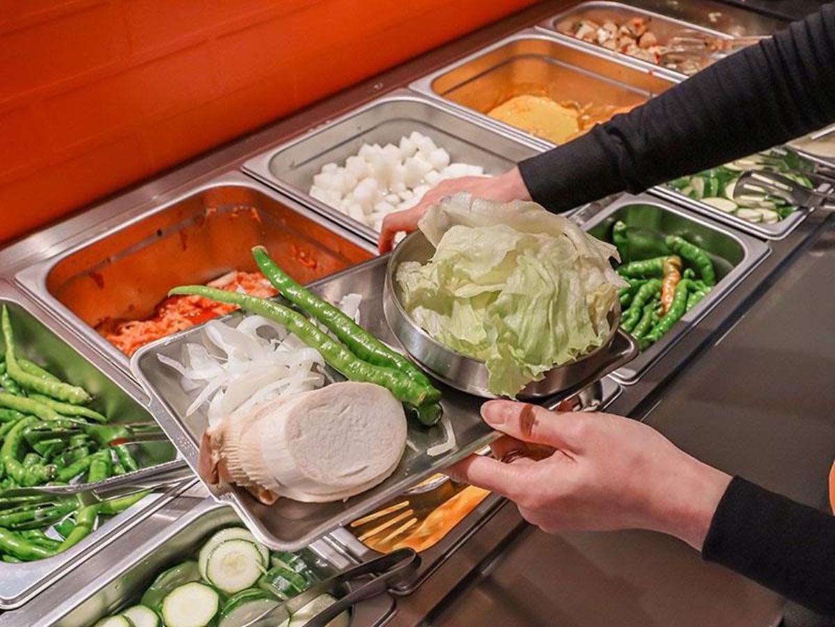 高CP值「韓式烤肉」吃到飽!自助吧熟食、炸雞、小菜任夾,還有韓式拌飯DIY 高CP值「韓式烤肉」吃到飽!自助吧熟食、炸雞、小菜任夾,還有韓式拌飯DIY